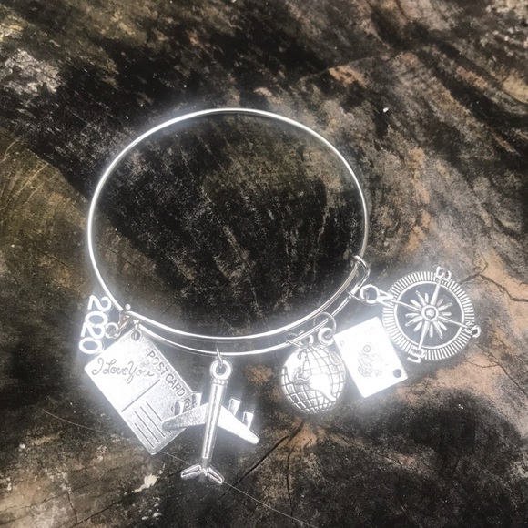 Traveling charm bracelet - Picture 7 of 8